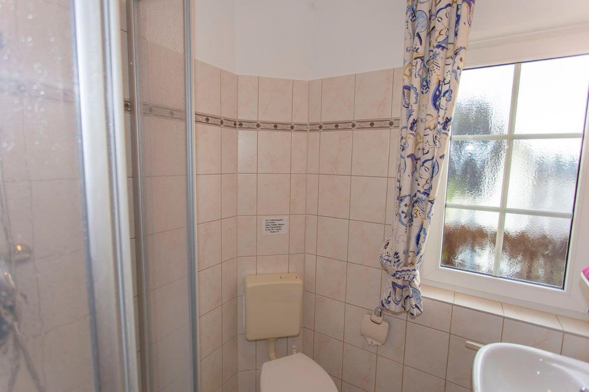 Haus Dornroeschen 45107 Apartment เกอเรน ภายนอก รูปภาพ