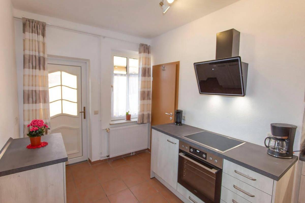 Haus Dornroeschen 45107 Apartment เกอเรน ภายนอก รูปภาพ
