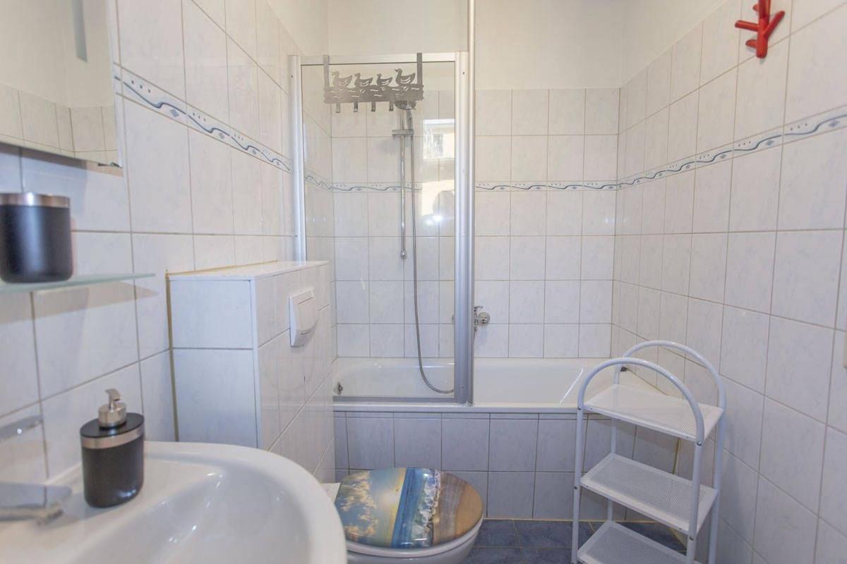 Haus Dornroeschen 45107 Apartment เกอเรน ภายนอก รูปภาพ